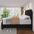 King-Size-Bettgestell, Plattformbettgestell mit samtbezogenem 50,2'' Kopfteil, Nietenverzierung, starke Holzlatten, kein Boxspring erforderlich, schwarz