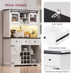 Mobile bar dispensa da 71 pollici stile fattoria con portabottiglie, mobile da cucina rustico con vetrina, porta scorrevole, presa elettrica, pannello a fori, 3 cassetti, bianco
