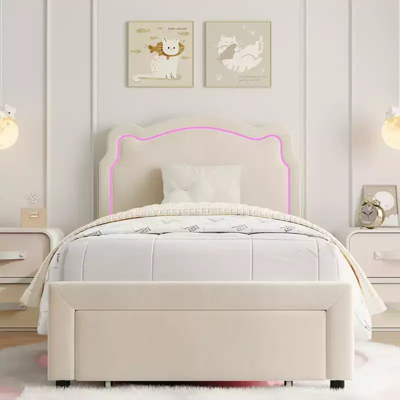 Luxuriöses Samt-Plattformbettgestell mit verstellbarem Bären-Kopfteil, geräuschfreies gepolstertes Bett, kein Boxspring erforderlich, modernes Schlafzimmer-Highlight  